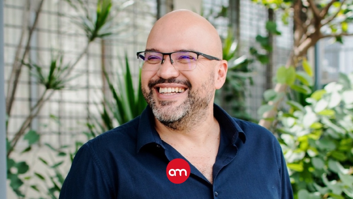 Edgardo Araya se disculpa por comentario hacia Laura Fernández