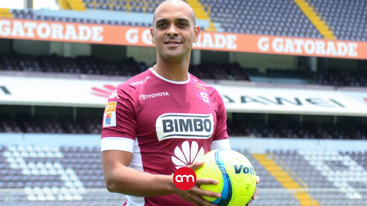 Impactante video capta el segundo exacto en que un muro mata al exjugador de Saprissa