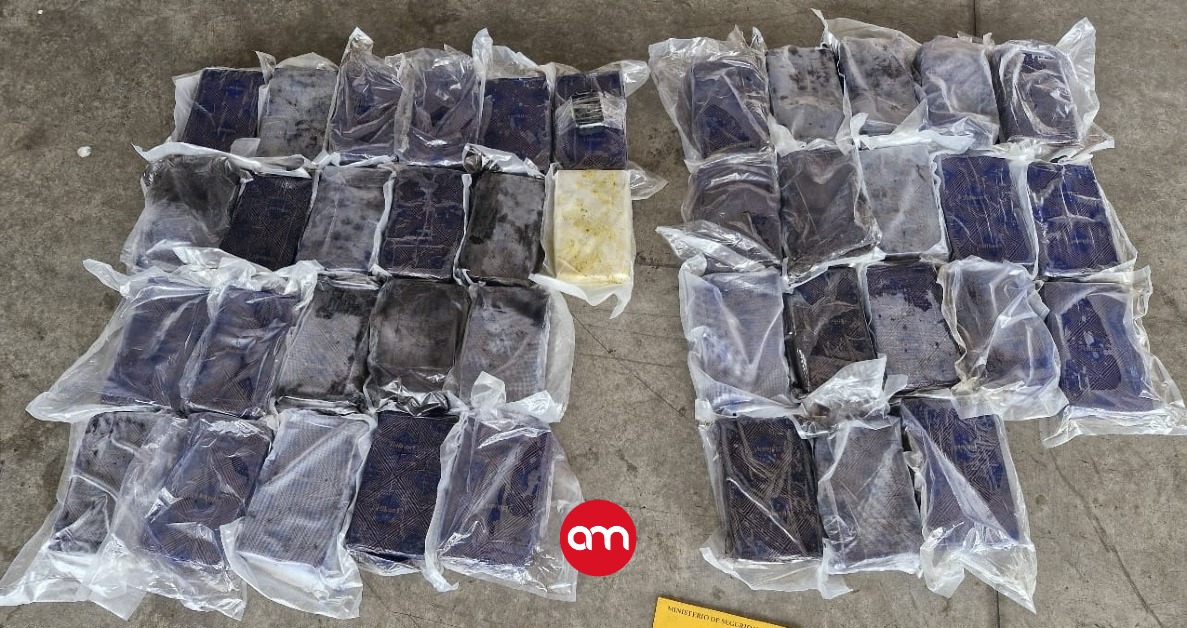 ¡Otro golpe al narcotráfico! Detectan cocaína en contenedor con maracuyá rumbo a Europa