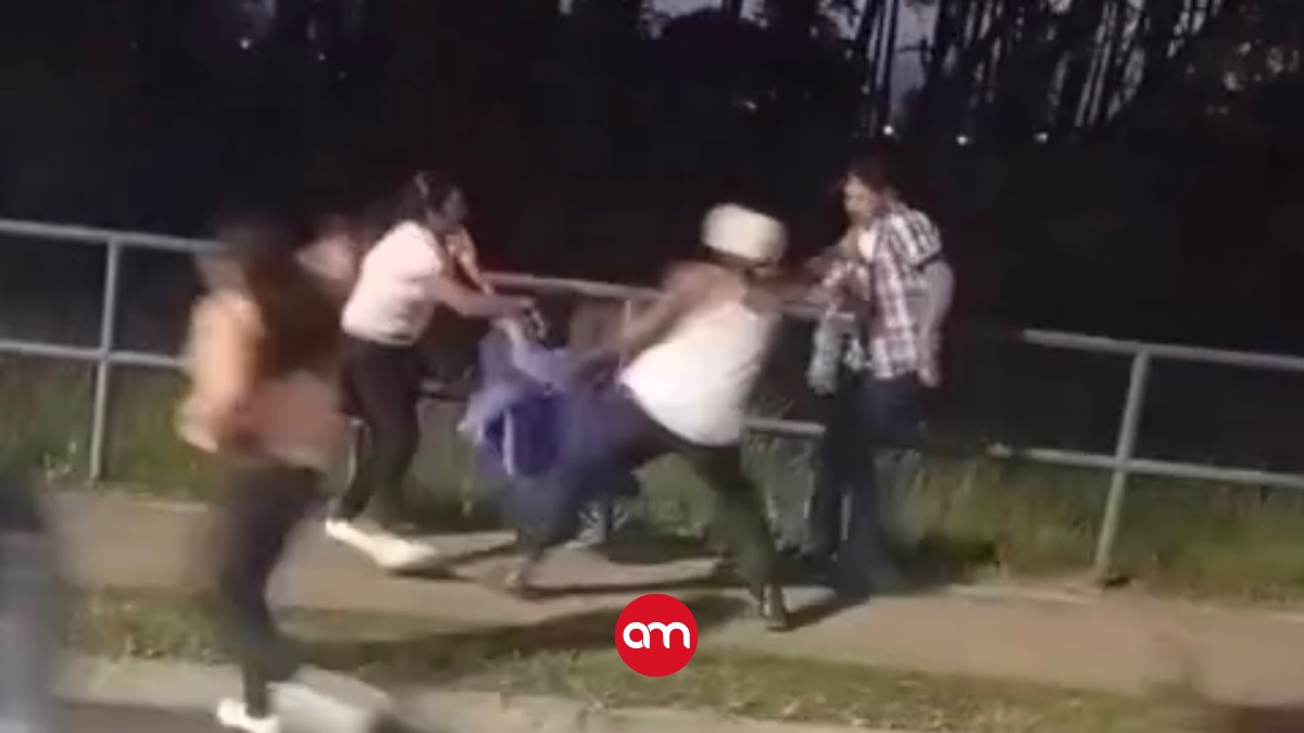 Dramático video revela la violenta riña con armas blancas que dejó un muerto y cuatro heridos en Cartago